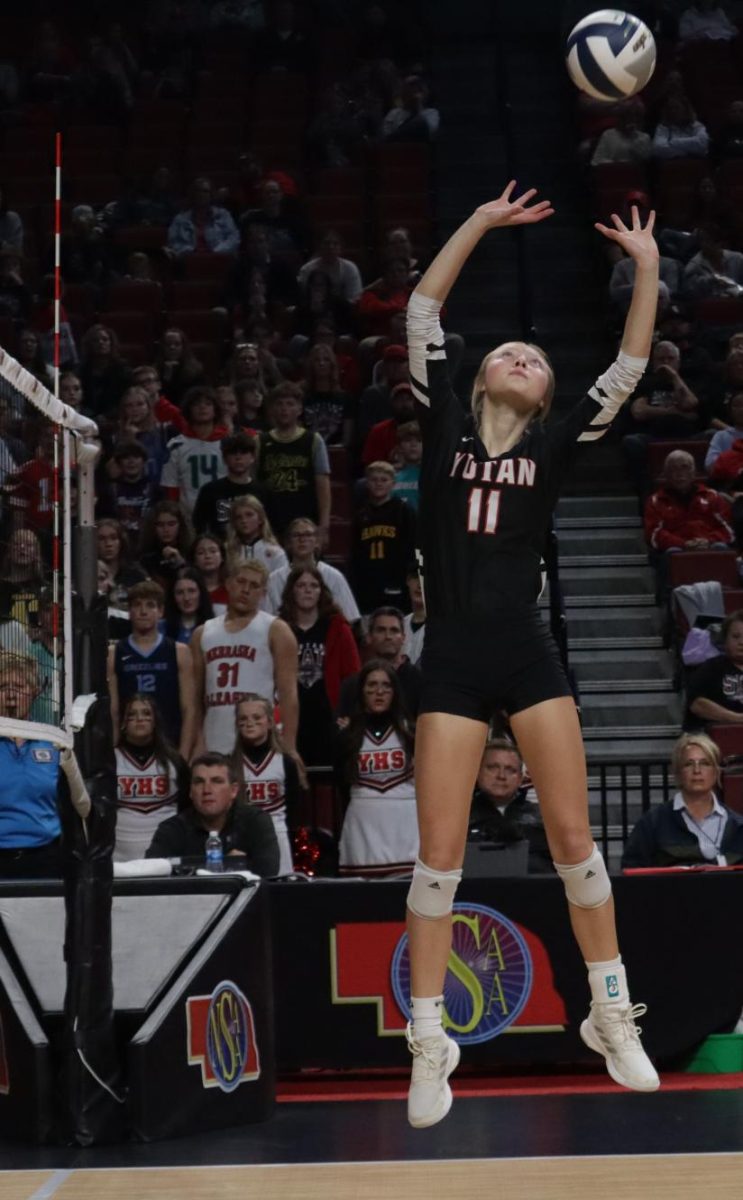 Jones sets for state volleyball game. Yutan got ninth for class C2.