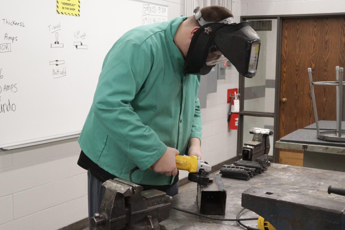 Senior Tyler Royal practices blank in shop class. Royal has decided on going to trade school for welding but hasn't decided where yet.