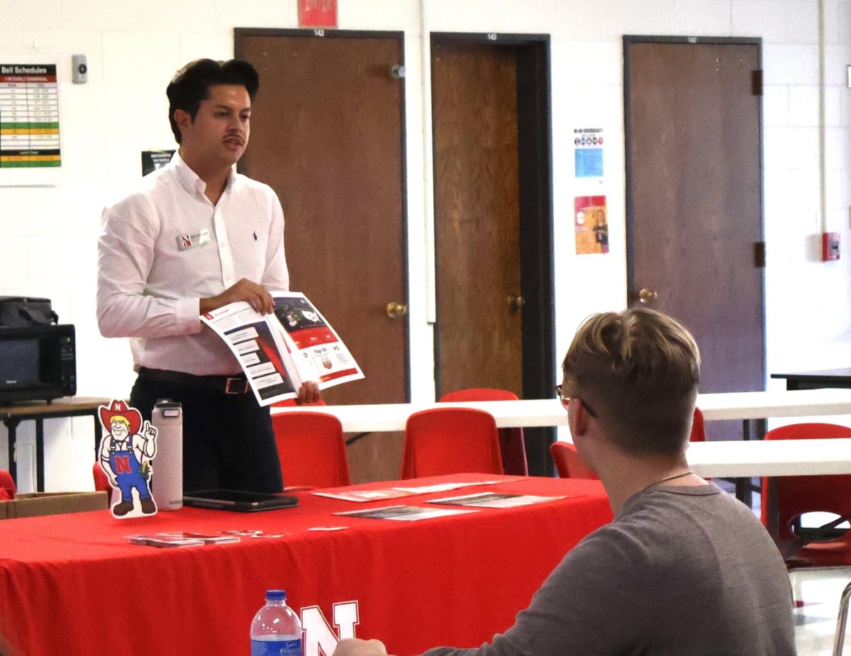 Apply2College week inspires seniors, underclassmen to explore college options